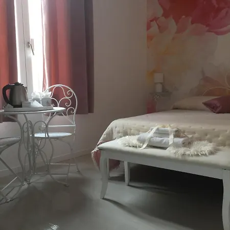 בית הארחה Le Dei Fiori 4*