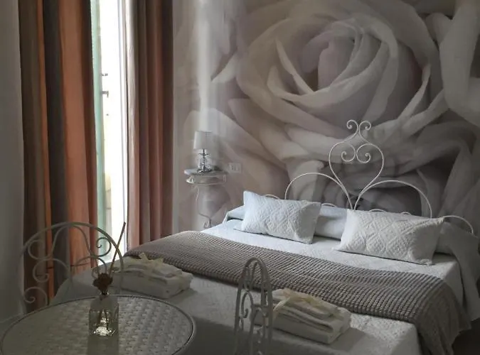 Le Dei Fiori Гостевой дом